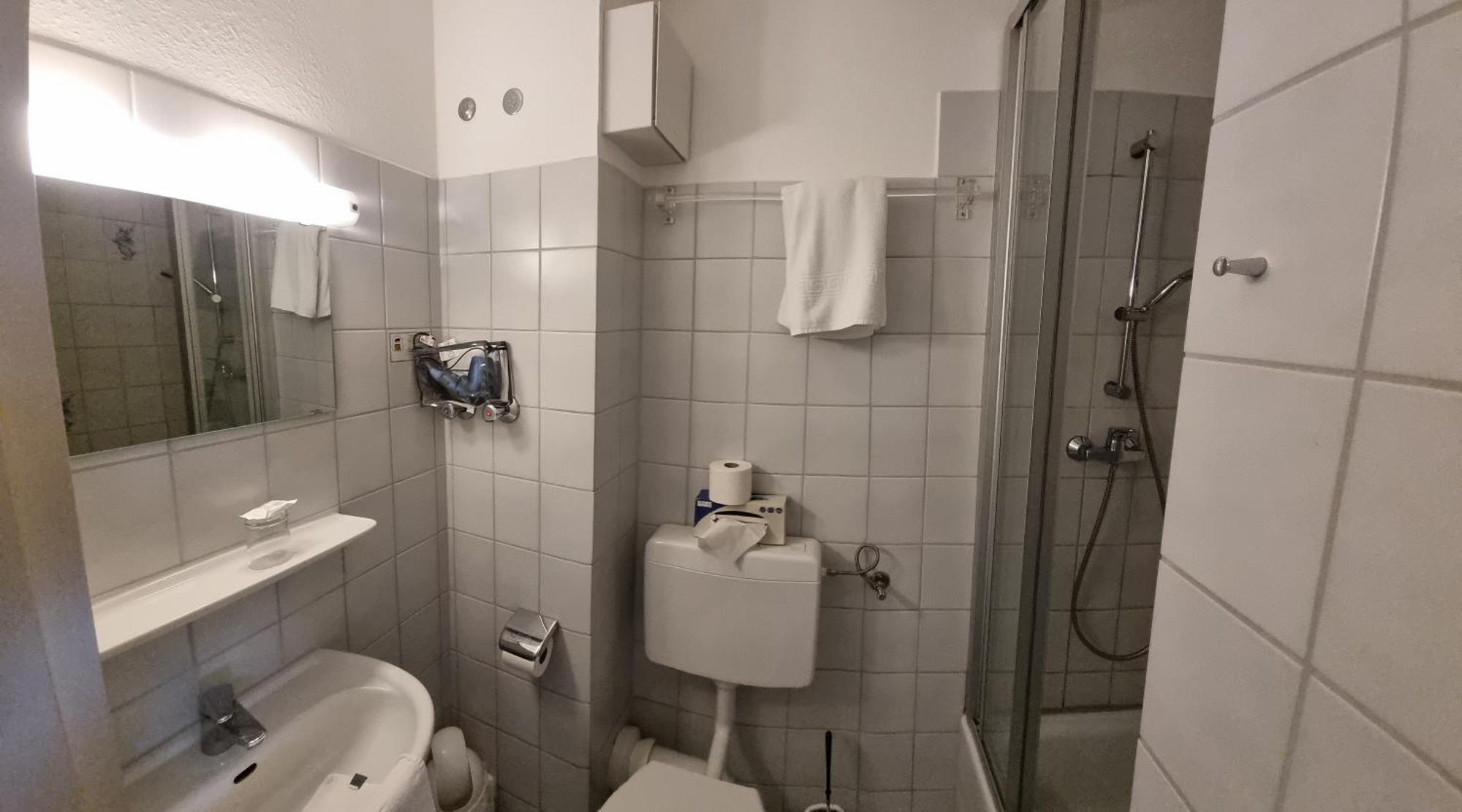 Hotel-Cafe-Lindow Wenningstedt-Braderup المظهر الخارجي الصورة