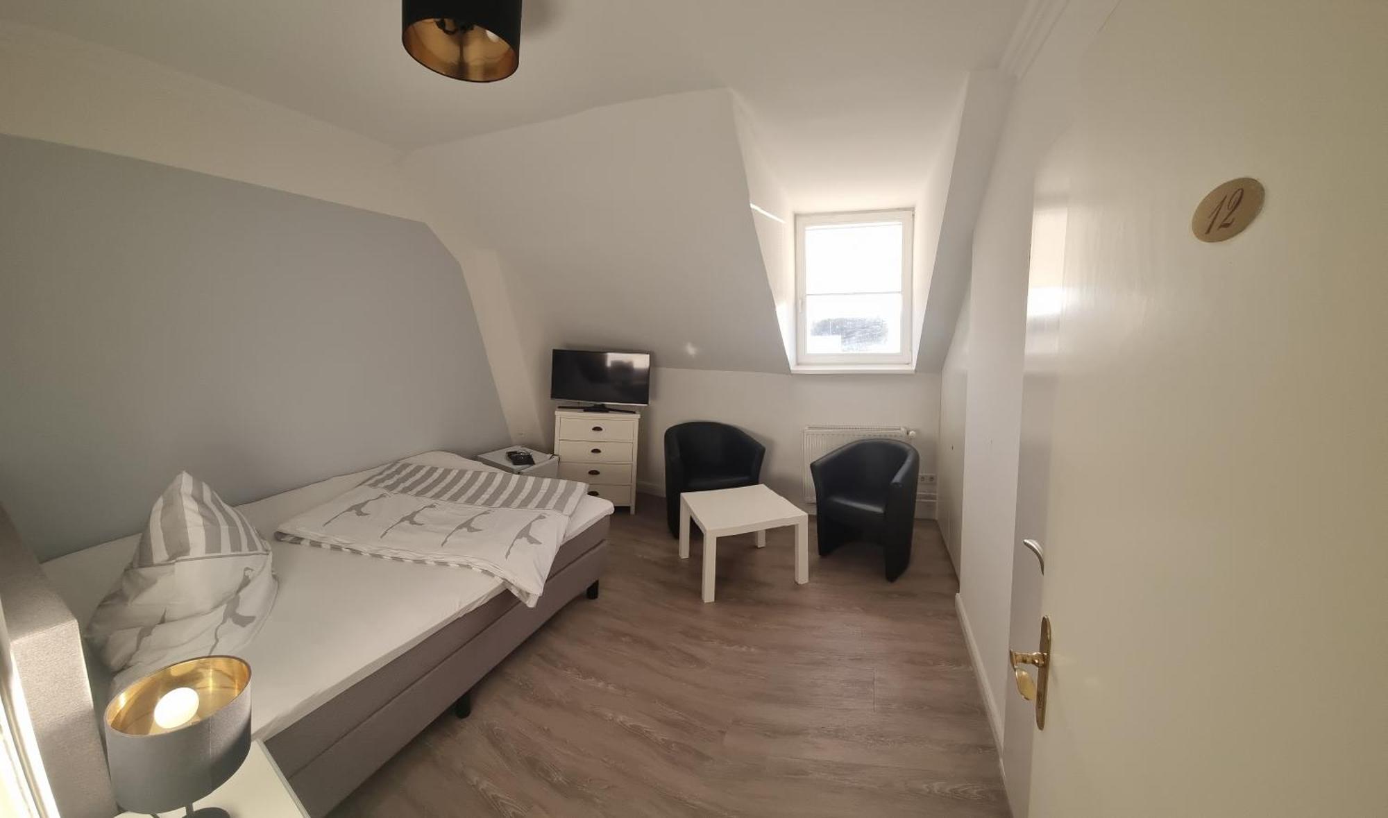Hotel-Cafe-Lindow Wenningstedt-Braderup المظهر الخارجي الصورة